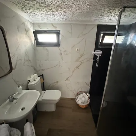 Gospodarstwo agroturystyczne Sara Village São Roque do Pico