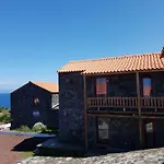 Sara Village * São Roque do Pico