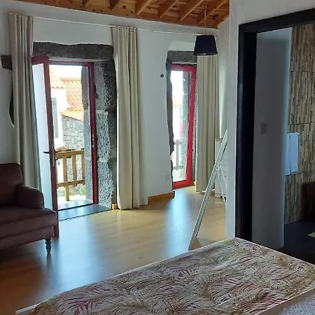 Sara Village Farm stay Sao Roque do Pico
