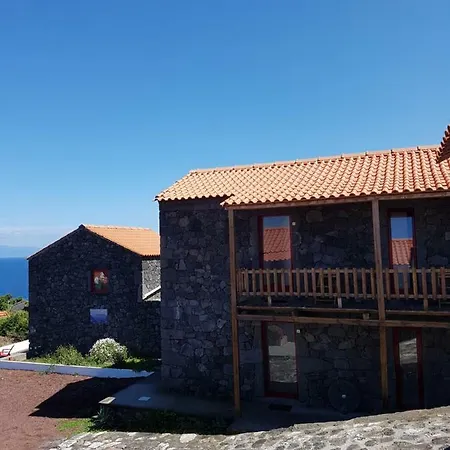 Sara Village * Sao Roque do Pico