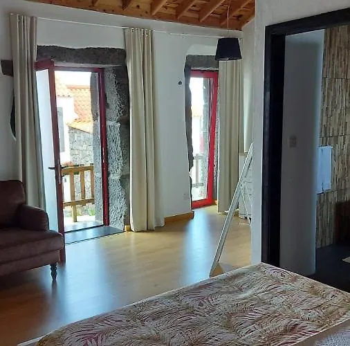 Sara Village Séjour à la ferme São Roque do Pico